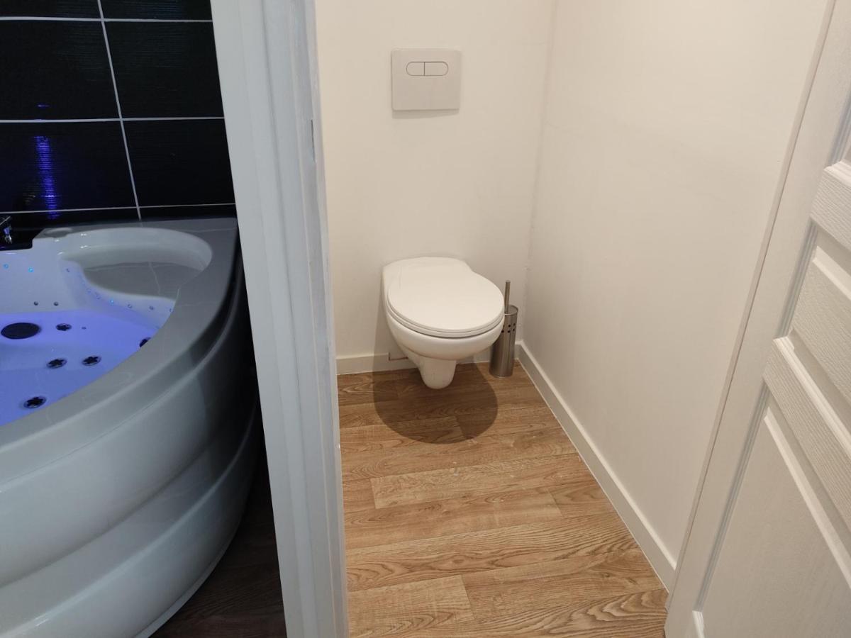 Ng Suitehome - Lille I Roubaix Centre I Coq Francais - Balneo - Netflix - Wifi Eksteriør bilde